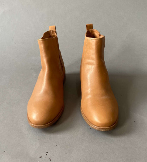 Trenery boots (SA6/39)
